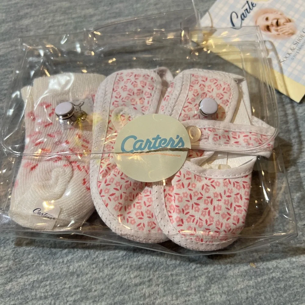 Carter’s vintage sock & shoe gift‎ set infants baby 0-3 months pink floral new